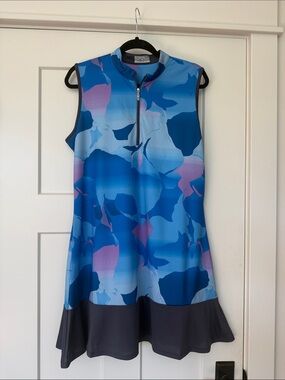 New Callaway Women's Abstract Gradient Print Golf Dress- Blue Sea Star